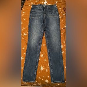 NEW AMERICAN EAGLE JEANS